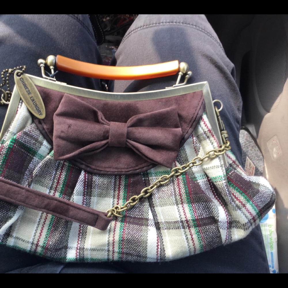 Chinese Laundry convertible clutch